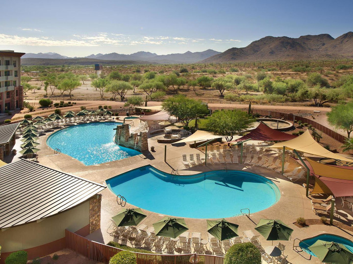 Golf Resorts and Hotels